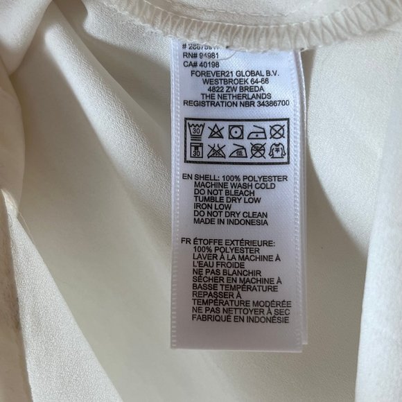 White long sleeve button-up blouse - size small - Picture 5 of 5